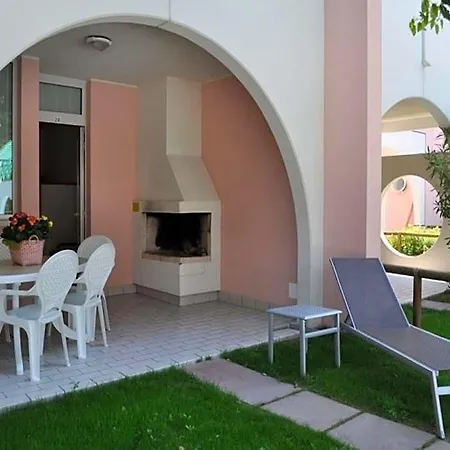 Hotel Stunning With Swimming Pool By Beahost